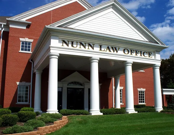 Entrance to the Nunn Law Office building